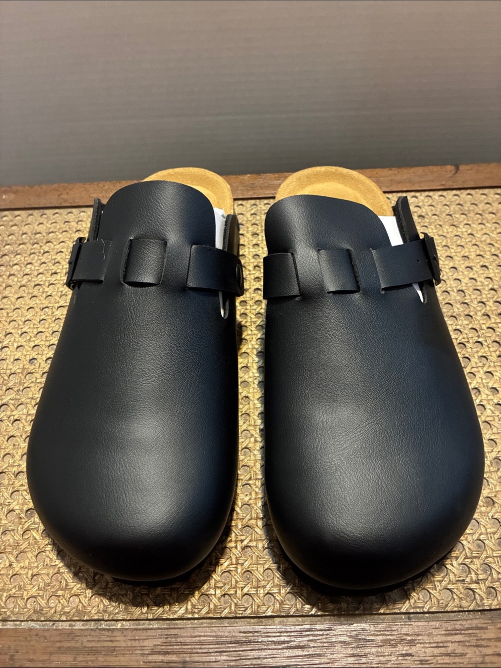 Cushionaire Kids Black Slip-On Clog with Adjustable Strap 🆕